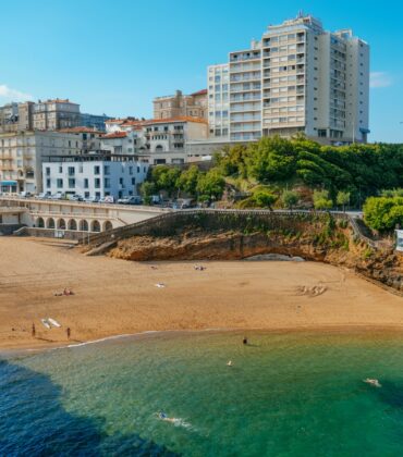 L’Immobilier à Biarritz : Un Marché en Pleine Ébullition